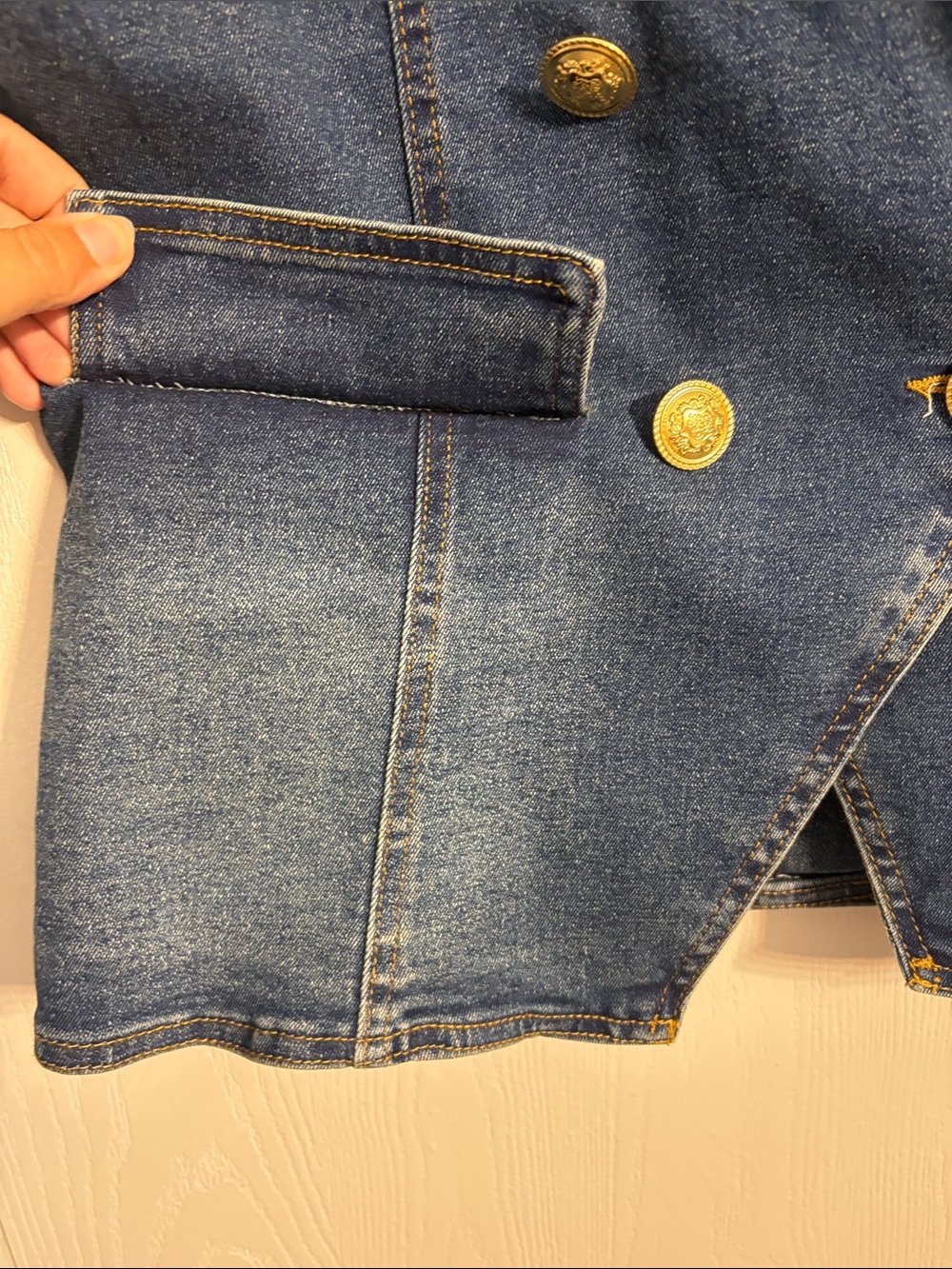 Double-Breasted Denim Vest in Dark Blue with Gold Buttons - Picture 5 of 9